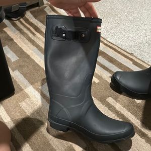 Navy blue hunter rain boots